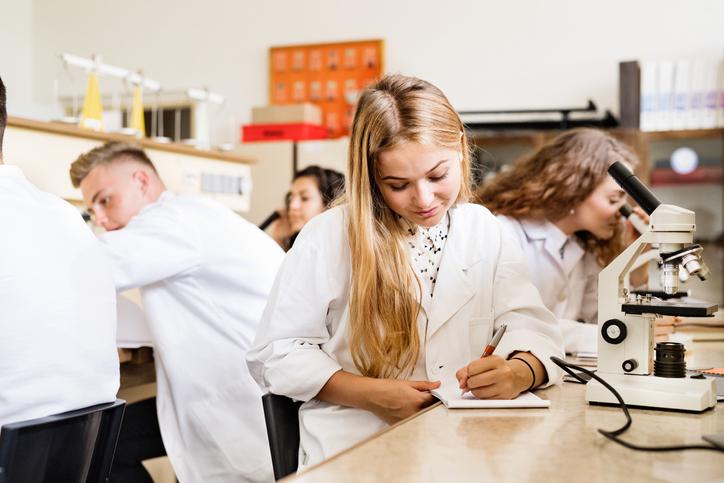 High school students in lab