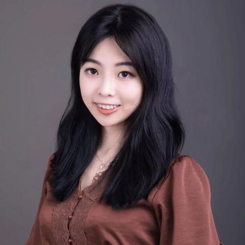 Xiaotong Lu is the executive assistant to the dean of the School of Intelligent Finance and Business of XJTLU Entrepreneur College (Taicang), who also leads the school marketing.