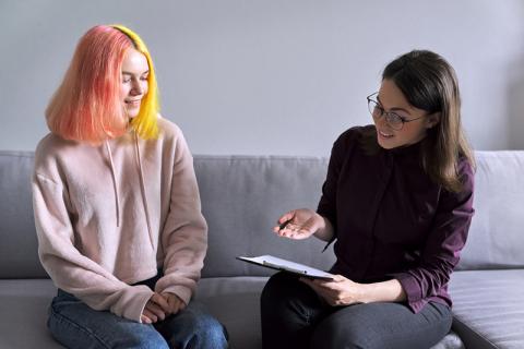 Students role-playing a psychology appointment